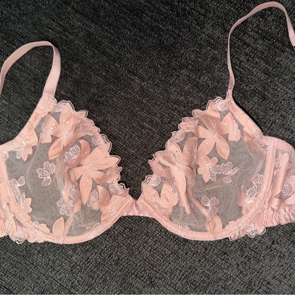 Victoria's Secret Pink Floral Lace Unlined Bra